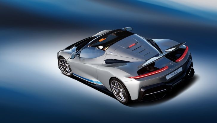 Pininfarina Battista Targamerica: caratteristiche, design, abitacolo, motori e prestazioni - Foto 6 di 31