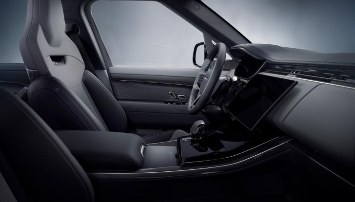 Range Rover Sport SV Edition Two: caratteristiche, design, abitacolo, motore e prestazioni - Foto 22 di 24