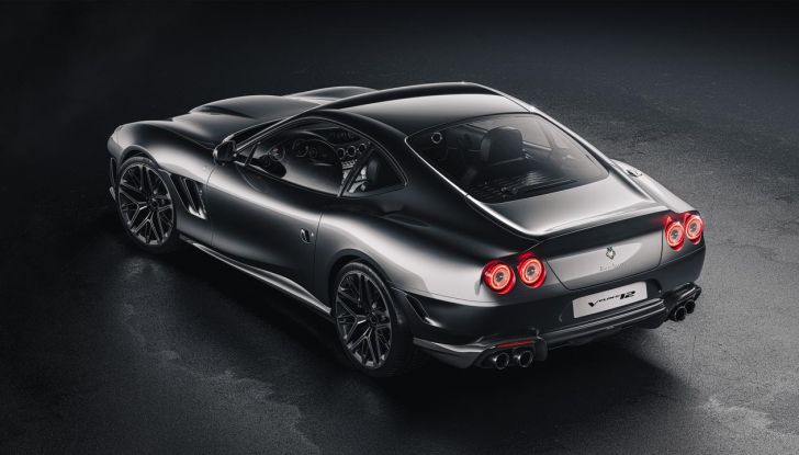 Touring Superleggera Veloce12: caratteristiche, design, abitacolo, motore, prestazioni e prezzo - Foto 25 di 56