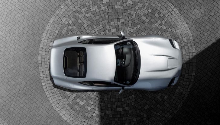 Touring Superleggera Veloce12: caratteristiche, design, abitacolo, motore, prestazioni e prezzo - Foto 39 di 56