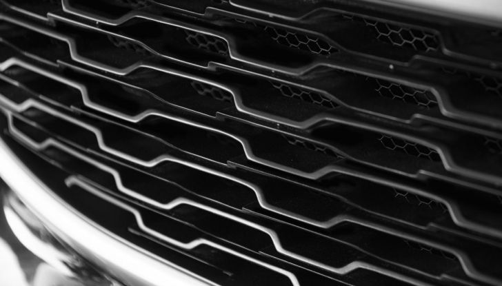 Touring Superleggera Veloce12: caratteristiche, design, abitacolo, motore, prestazioni e prezzo - Foto 16 di 56