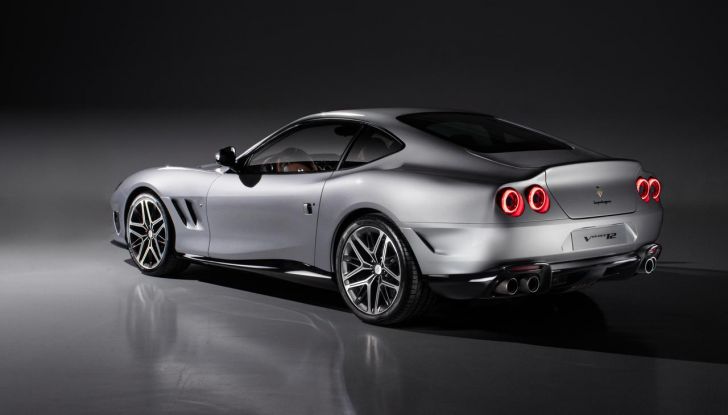 Touring Superleggera Veloce12: caratteristiche, design, abitacolo, motore, prestazioni e prezzo - Foto 5 di 56