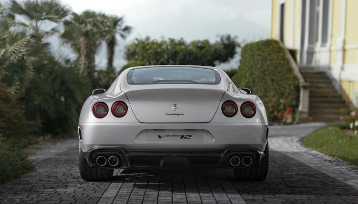 Touring Superleggera Veloce12: caratteristiche, design, abitacolo, motore, prestazioni e prezzo - Foto 34 di 56