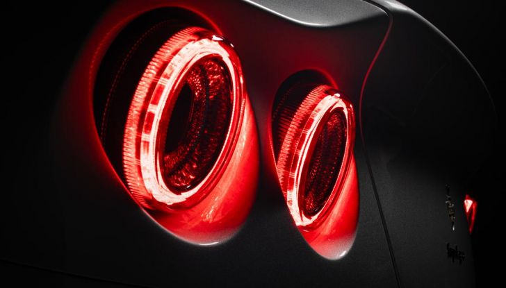 Touring Superleggera Veloce12: caratteristiche, design, abitacolo, motore, prestazioni e prezzo - Foto 14 di 56