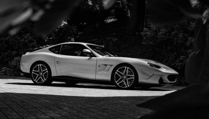 Touring Superleggera Veloce12: caratteristiche, design, abitacolo, motore, prestazioni e prezzo - Foto 50 di 56