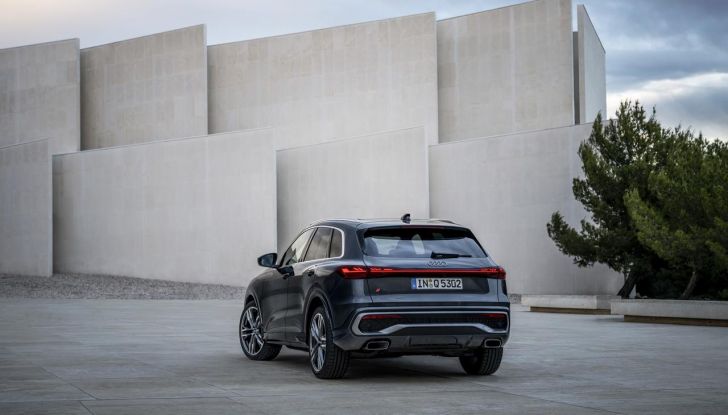 Audi Q5 2025: caratteristiche, design, abitacolo e motori - Foto 48 di 110
