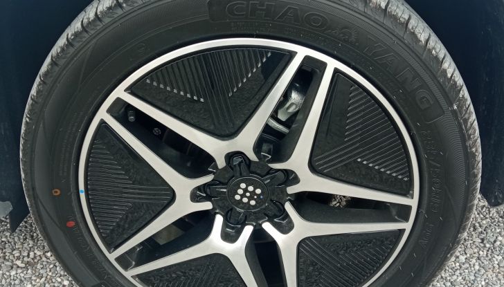 DFSK E5 PHEV e DFSK Glory 600 test drive, prezzi e impressioni di guida - Foto 30 di 30