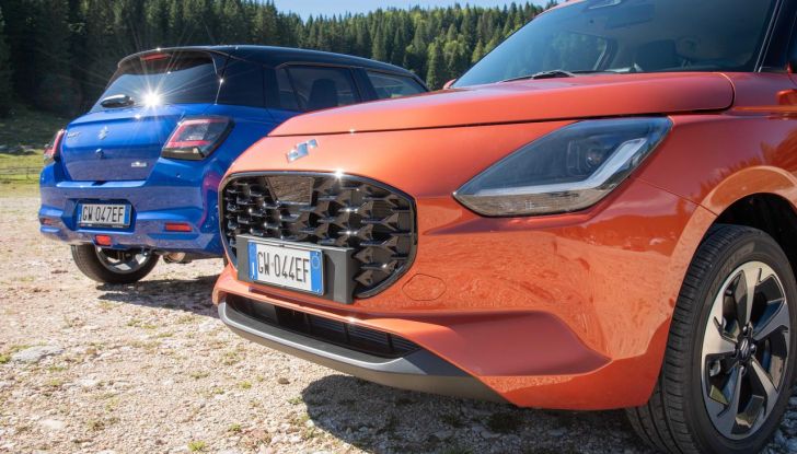 Nuova Suzuki Swift Hybrid 4×4 AllGrip: caratteristiche, design, abitacolo, motore e prezzo - Foto 7 di 122