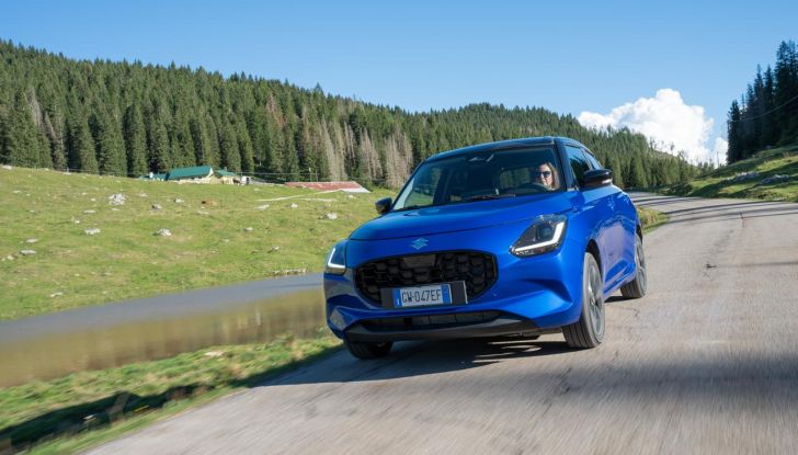 Nuova Suzuki Swift Hybrid 4×4 AllGrip: caratteristiche, design, abitacolo, motore e prezzo - Foto 51 di 122
