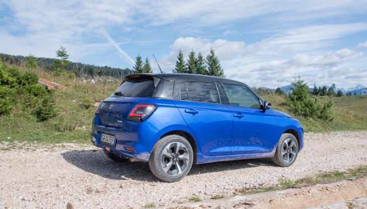 Nuova Suzuki Swift Hybrid 4×4 AllGrip: caratteristiche, design, abitacolo, motore e prezzo - Foto 92 di 122