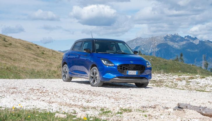 Nuova Suzuki Swift Hybrid 4×4 AllGrip: caratteristiche, design, abitacolo, motore e prezzo - Foto 111 di 122