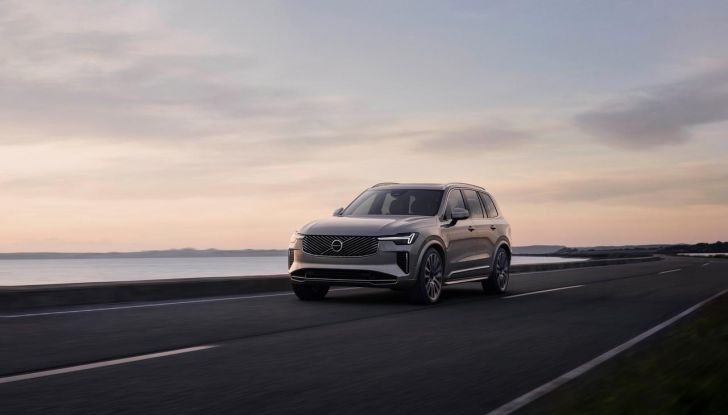 Volvo XC90 2025