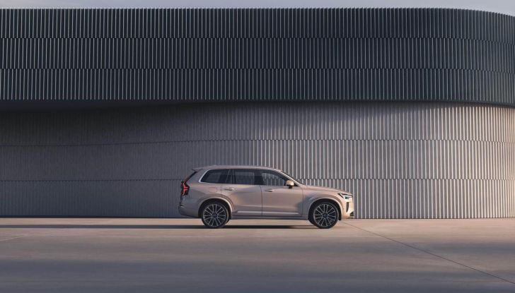 Volvo XC90 2025