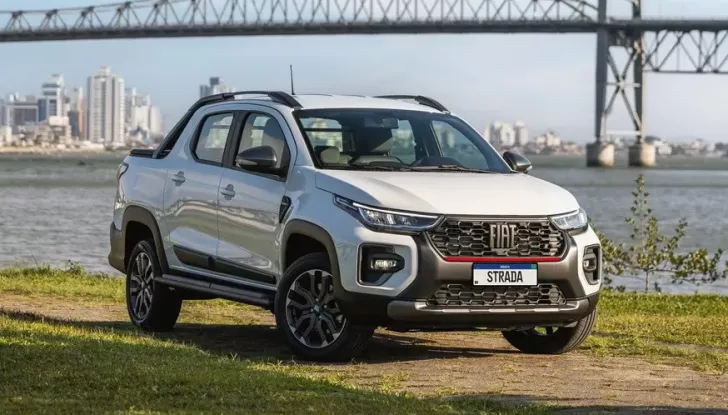 Fiat Strada 2024 e Fiat Grande Punto 2024: qual è la migliore e  perché? - Foto 1 di 10