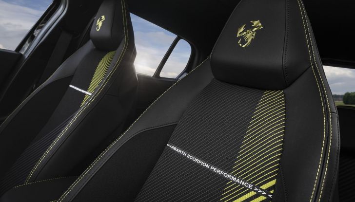 Nuova Abarth 600e: caratteristiche, design, abitacolo, motori, versioni, autonomia e prestazioni - Foto 61 di 131