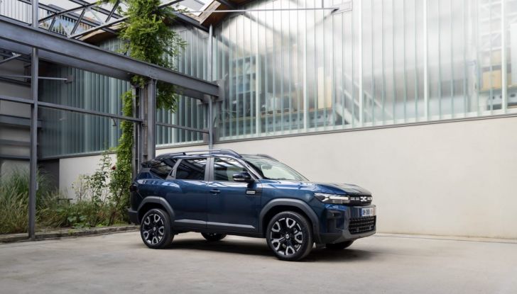 Dacia Bigster GPL Hybrid: grande autonomia, poche emissioni e un prezzo che sorprende - Foto 6 di 9