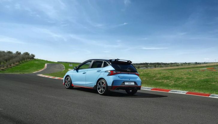 Hyundai i20 N 2025: caratteristiche, design, abitacolo, motore e prezzo - Foto 9 di 11