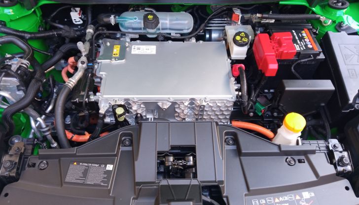 Renault 5 E-Tech Electric: la city car elettrica ora disponibile a partire da 24.900 euro - Foto 17 di 25