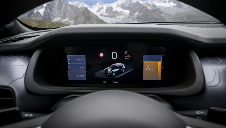 Jeep Avenger 4xe: caratteristiche, design, abitacolo, motore, allestimenti e prezzi - Foto 27 di 38