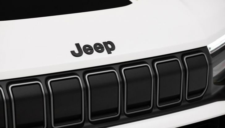 Jeep Avenger 4xe: caratteristiche, design, abitacolo, motore, allestimenti e prezzi - Foto 7 di 38