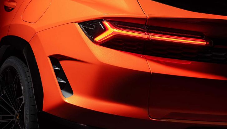 Lamborghini Urus SE: caratteristiche, design, abitacolo, motore e prezzo - Foto 11 di 23