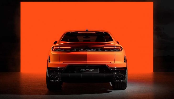 Lamborghini Urus SE: caratteristiche, design, abitacolo, motore e prezzo - Foto 4 di 23