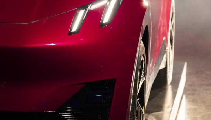 Nuova Lynk & Co 02: caratteristiche, design, abitacolo, motore, autonomia e prezzo - Foto 13 di 22