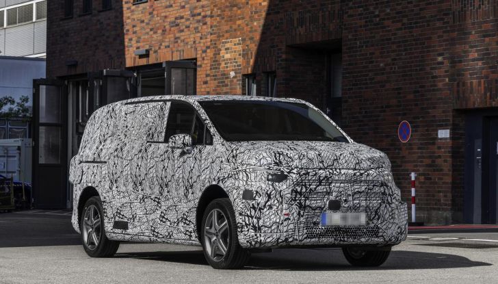 Mercedes VAN.EA: scendono in strada i primi prototipi dei nuovi van elettrici - Foto 2 di 9