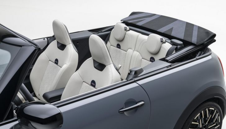 Nuova Mini Cooper Cabrio: caratteristiche, design, abitacolo, motori e allestimenti - Foto 58 di 64