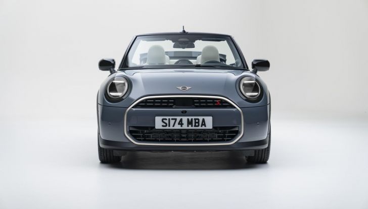 Nuova Mini Cooper Cabrio: caratteristiche, design, abitacolo, motori e allestimenti - Foto 34 di 64