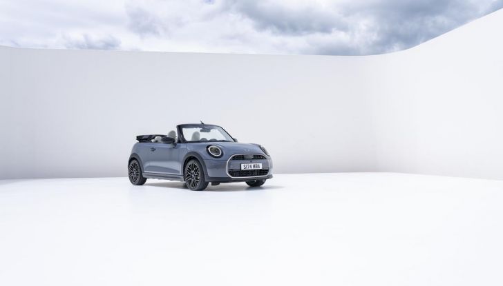 Nuova Mini Cooper Cabrio: caratteristiche, design, abitacolo, motori e allestimenti - Foto 6 di 64