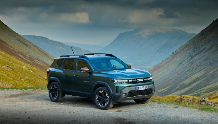 Dacia Duster: la nuova generazione eletta Auto Europa 2025 - Foto 7 di 9