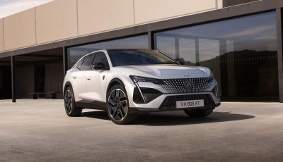 Peugeot E-408: caratteristiche, design, abitacolo, motore, autonomia e allestimenti