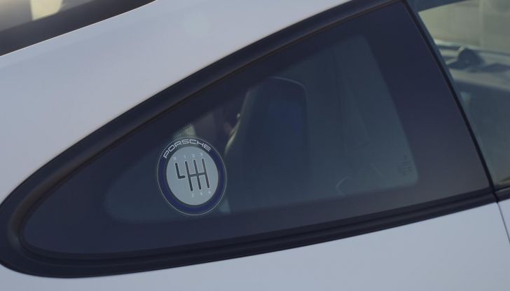 Porsche 911 Carrera T 2025: caratteristiche, design, abitacolo, versioni, motore, prestazioni e prezzi - Foto 13 di 31