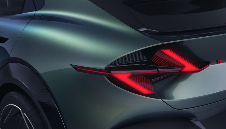 Renault Emblème: caratteristiche, design, motore e autonomia - Foto 12 di 14