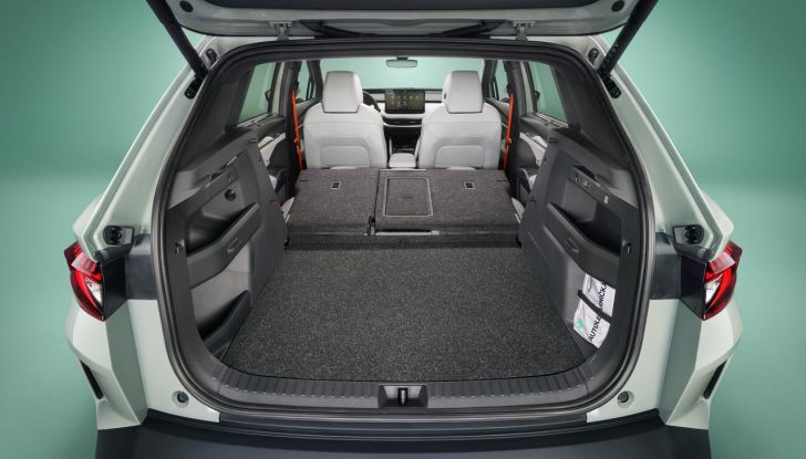 Skoda Elroq: il SUV elettrico approda nelle concessionarie italiane - Foto 11 di 94