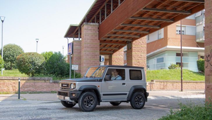 Suzuki Jimny Mata: caratteristiche, design, abitacolo, motore e disponibilità - Foto 11 di 51