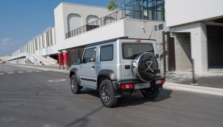 Suzuki Jimny Mata: caratteristiche, design, abitacolo, motore e disponibilità - Foto 15 di 51