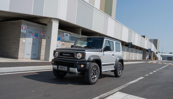 Suzuki Jimny Mata: caratteristiche, design, abitacolo, motore e disponibilità - Foto 23 di 51