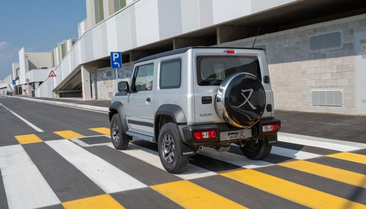 Suzuki Jimny Mata: caratteristiche, design, abitacolo, motore e disponibilità - Foto 26 di 51