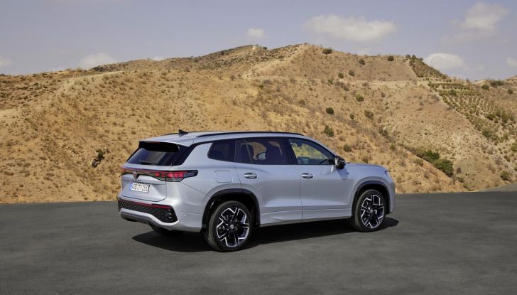 Nuovo Volkswagen Tayron: svelati i prezzi per il mercato italiano - Foto 19 di 127