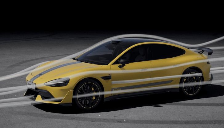 Xiaomi SU7 Ultra: caratteristiche, design, abitacolo, motori, prestazioni e prezzo - Foto 11 di 24