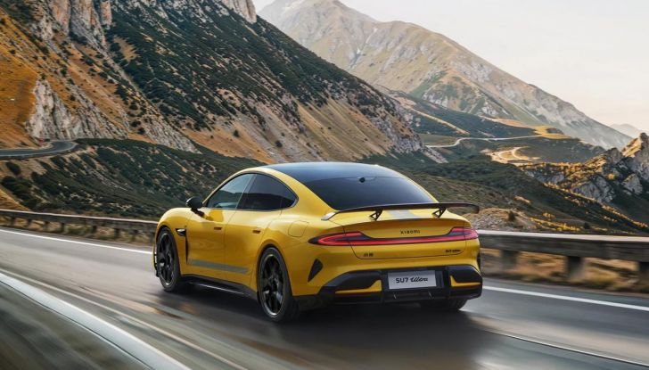 Xiaomi SU7 Ultra: caratteristiche, design, abitacolo, motori, prestazioni e prezzo - Foto 13 di 24