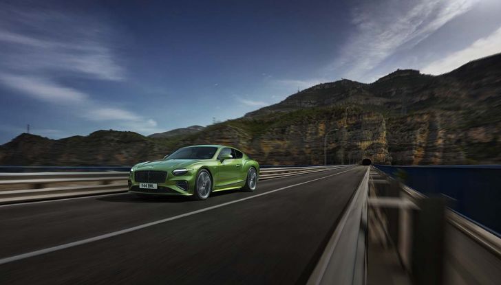 Bentley Continental GT Speed 2024: caratteristiche, novità e prestazioni della coupé britannica - Foto 7 di 23
