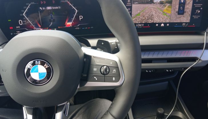 Nuova BMW Serie 1 2025 prova su strada, motori, consumi e prezzi - Foto 19 di 25