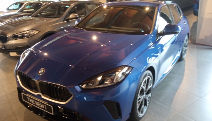 Nuova BMW Serie 1 2025 prova su strada, motori, consumi e prezzi - Foto 8 di 25