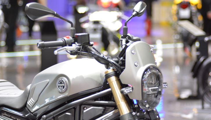 Benelli Leoncino Bobber 400: nuova power cruiser per il 2025 - Foto 20 di 65