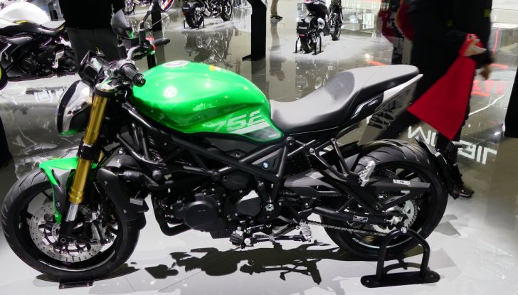 Benelli Leoncino Bobber 400: nuova power cruiser per il 2025 - Foto 51 di 65