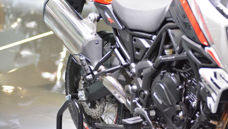 Benelli Leoncino Bobber 400: nuova power cruiser per il 2025 - Foto 6 di 65