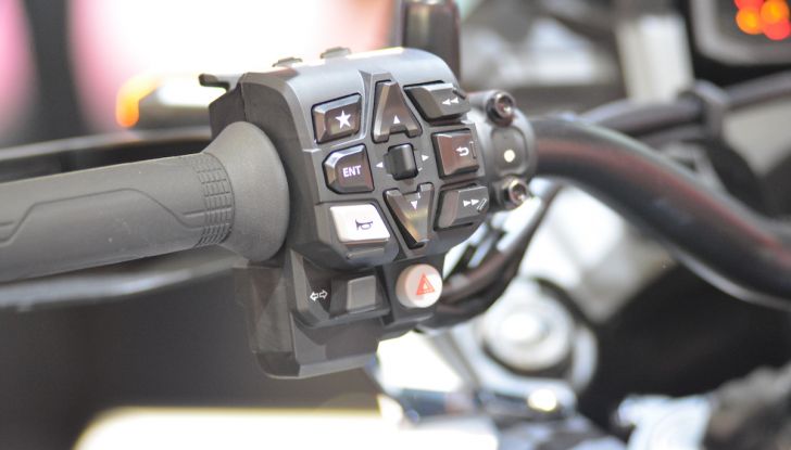 Honda Transalp 2025: la touring per eccedenza si presenta a EICMA 2024 - Foto 10 di 13